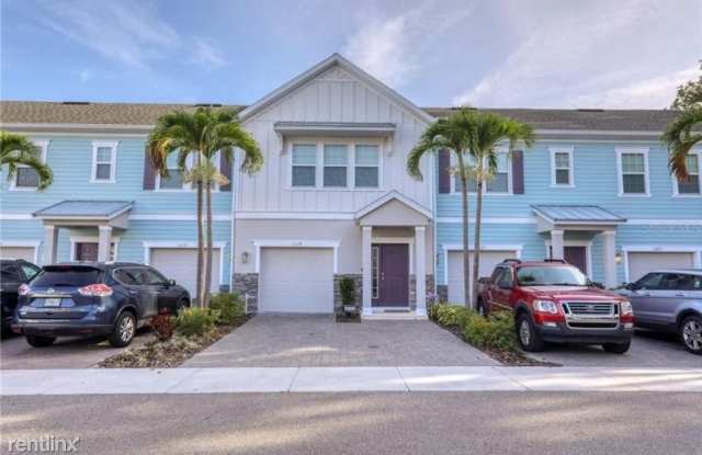 1119 Coral Ln Gallery 2