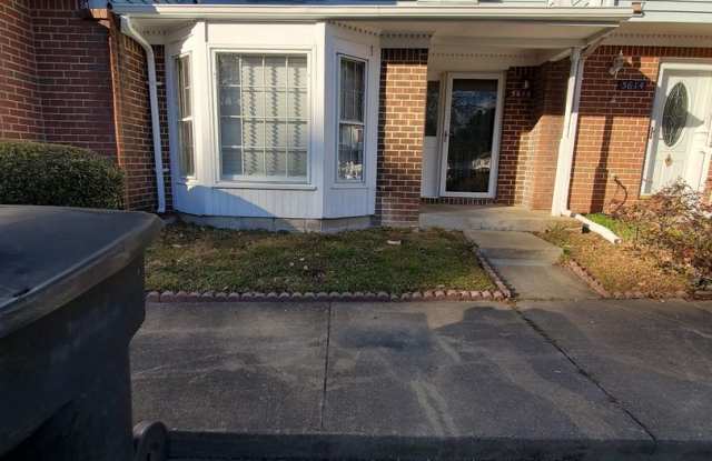 Two Bedroom Townhome in Churchland! photos photos