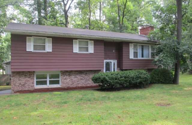 625 S Shore Drive - 625 South Shore Drive, Portage, MI 49002