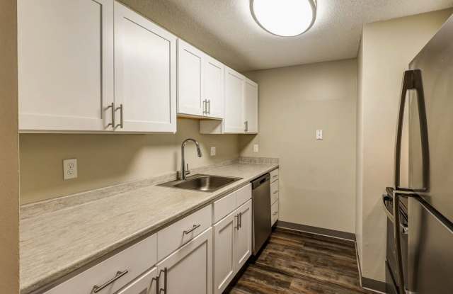 PRINCETON PLACE APARTMENTS photos photos