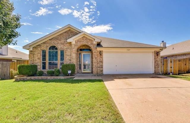 1369 Meadowbrook Lane - 1369 Meadowbrook Lane, Crowley, TX 76036