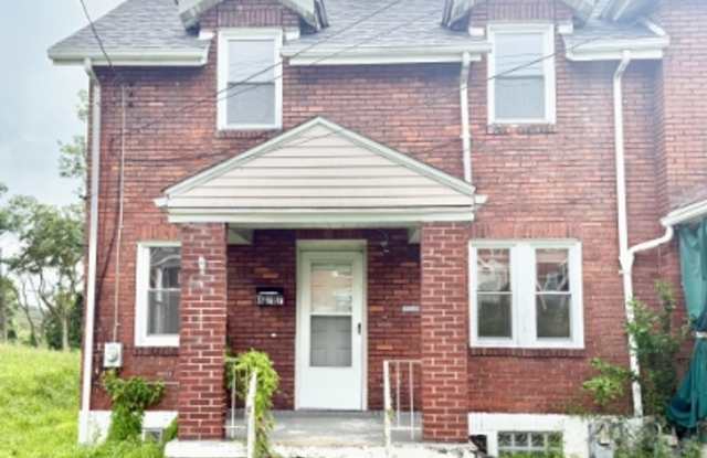 877 Vankirk St Clairton, PA 15025 photos photos