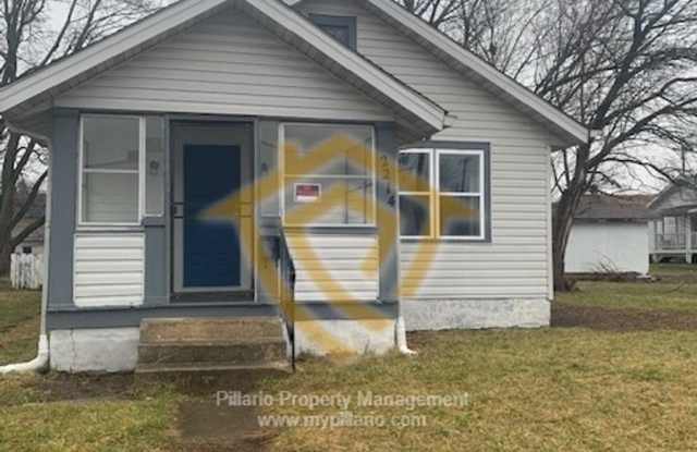 2214 Walnut St - 2214 Walnut Street, Anderson, IN 46016 2214 Walnut St - 2214 Walnut Street, Anderson, IN 46016