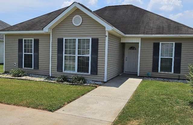 100 Staton cir photos photos