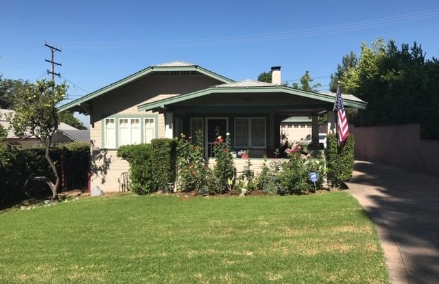 367 N Canyon Boulevard - 367 N Canyon Blvd, Monrovia, CA 91016