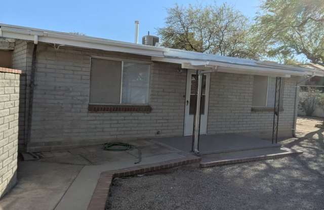 Triplex - 2 Bedroom and 1 Bath Unit photos photos