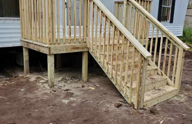 2 bedroom / 2 bathroom mobile home READY NOW! - 5533 Amazon Avenue, Jacksonville, FL 32254