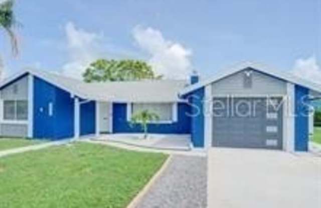 3357 HONEYMOON LANE - 3357 Honeymoon Lane, Beacon Square, FL 34691