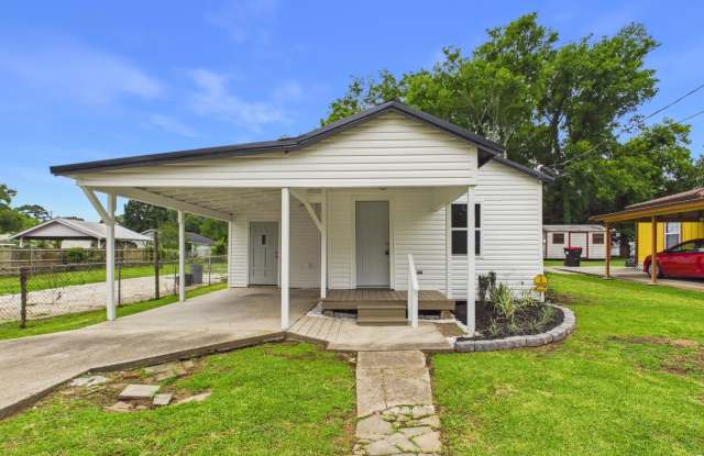 908 Saint Charles Street - 908 Saint Charles Street, Lafayette, LA 70501