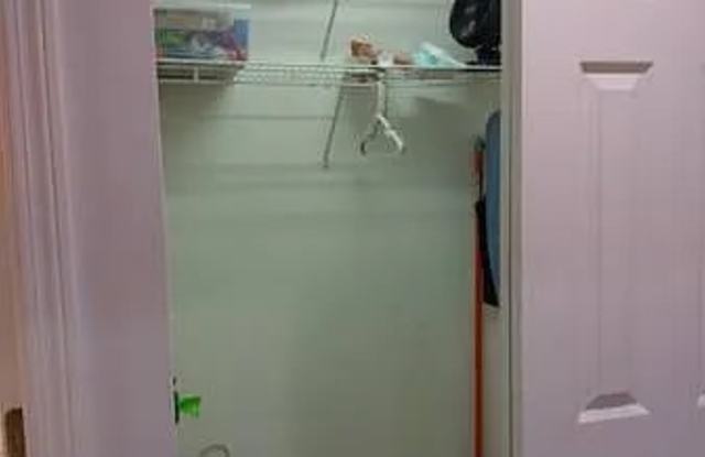 70 Warren Ave photos photos