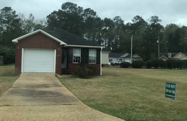 205 Pinecrest Blvd - 205 Pinecrest Boulevard, Thomasville, GA 31792