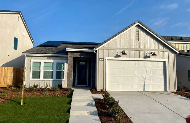Lovely 3 Bed 2 Bath Lennar Home in the Riverstone Community - 709 Fir Street West, Madera County, CA 93636