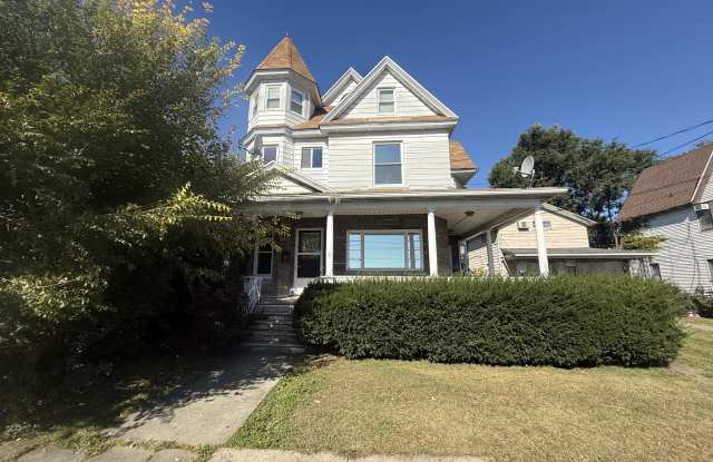 124-126 10th Avenue - 126 photos photos