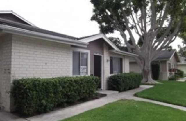 Quaint condo near Marina Gallery 3