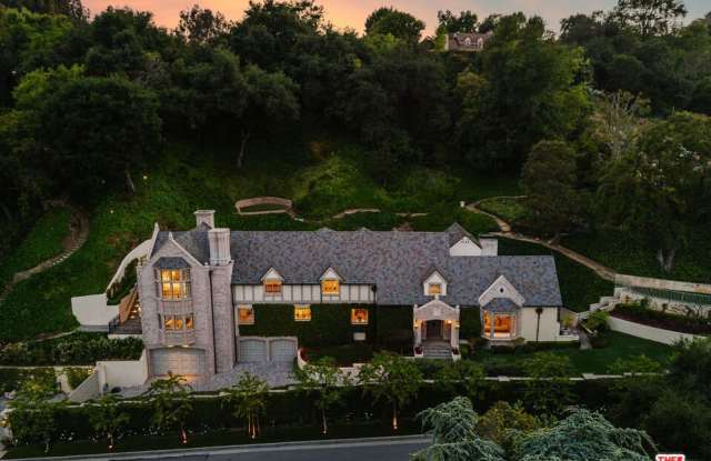 10950 Bellagio Rd photos photos