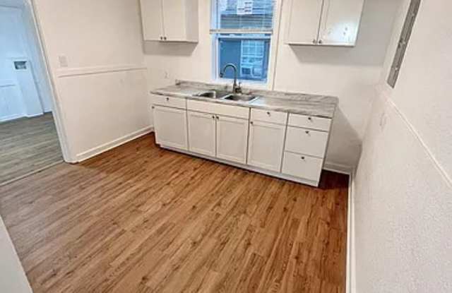 1325 4th Avenue Gallery 2