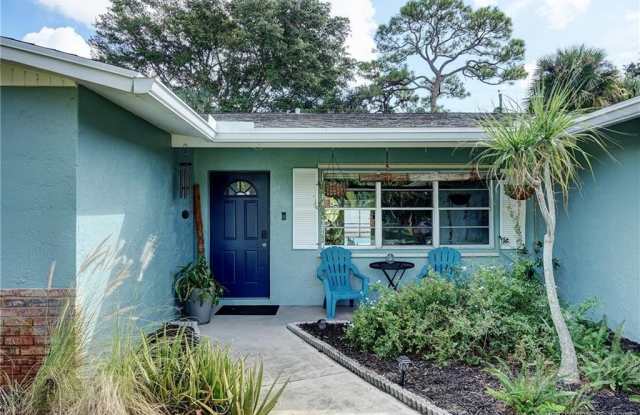 905 SE Flamingo Avenue photos photos