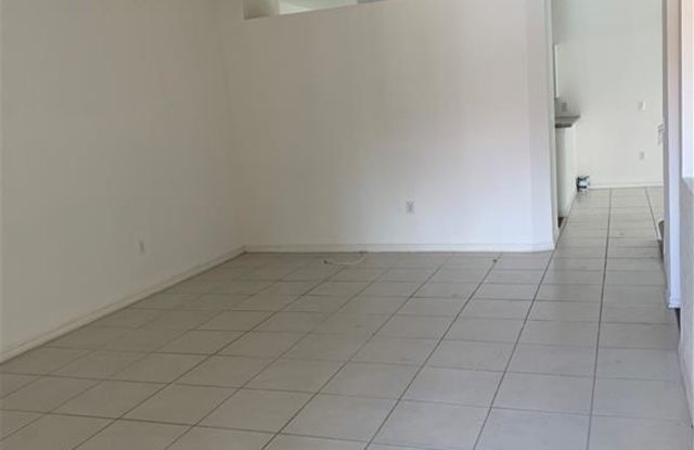 7326 Bristol CIR Gallery 2