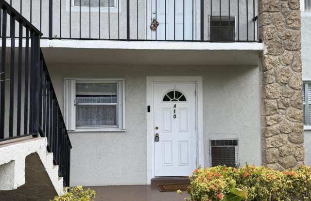 9915 Sandalfoot Boulevard Gallery 1