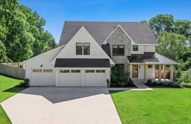 5717 Olinger Rd - 5717 Olinger Road, Edina, MN 55436