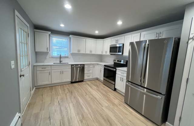 Awesome 3 bedroom 1.5 bath in Lower Macungie Township photos photos