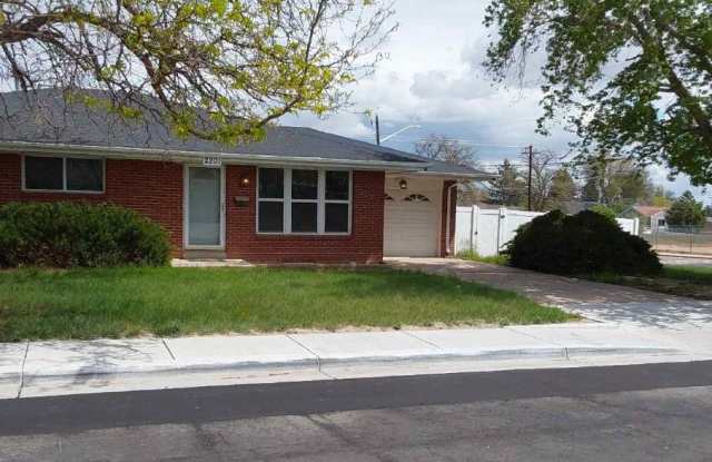 2201 12th Street photos photos