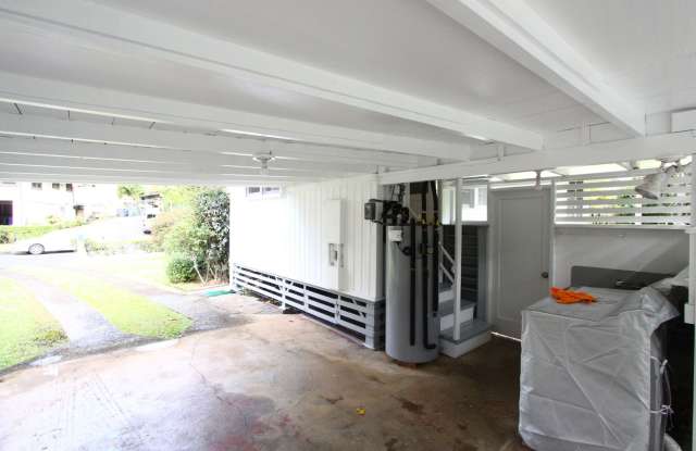 Cute, 3 bedroom, 2 bath remodeled house in Manoa photos photos