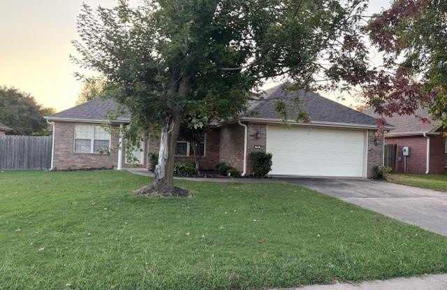 706 Windsor  LN photos photos