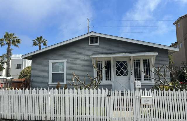 724 North Cleveland Street - 724 North Cleveland Street, Oceanside, CA 92054 724 North Cleveland Street - 724 North Cleveland Street, Oceanside, CA 92054