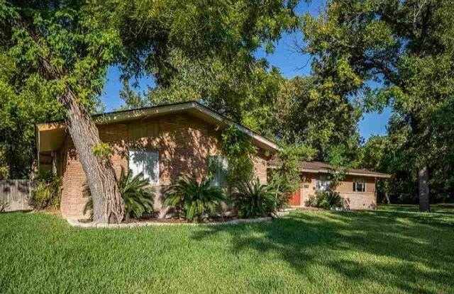 1401 Mimosa - 1401 Mimosa Drive, Del Rio, TX 78840