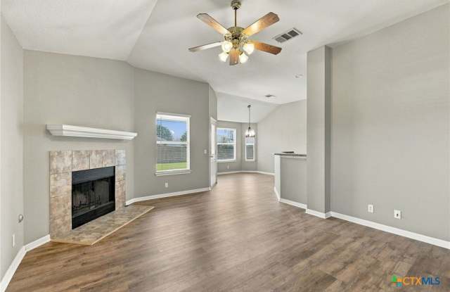 100 Lightfoot Court Gallery 2