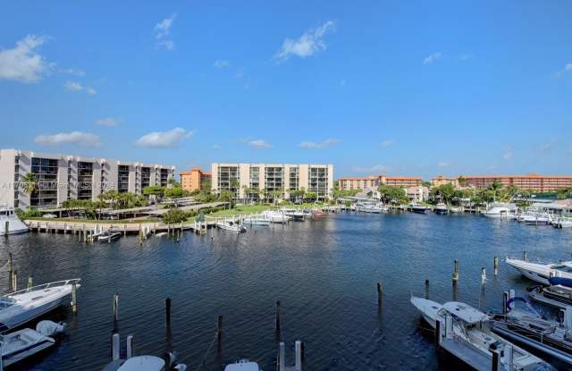 2687 N Ocean Blvd photos photos