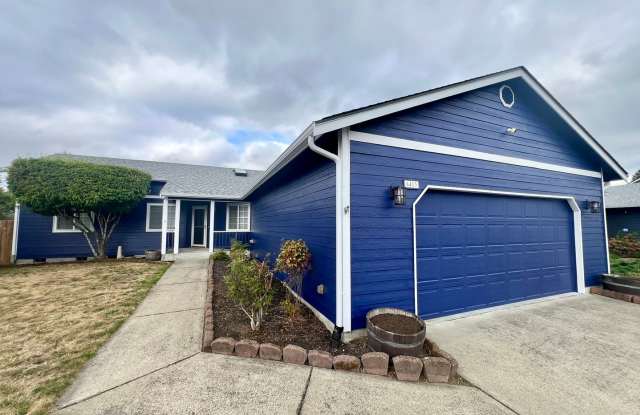 Well Maintained 3BD - Yard Maint. Included photos photos