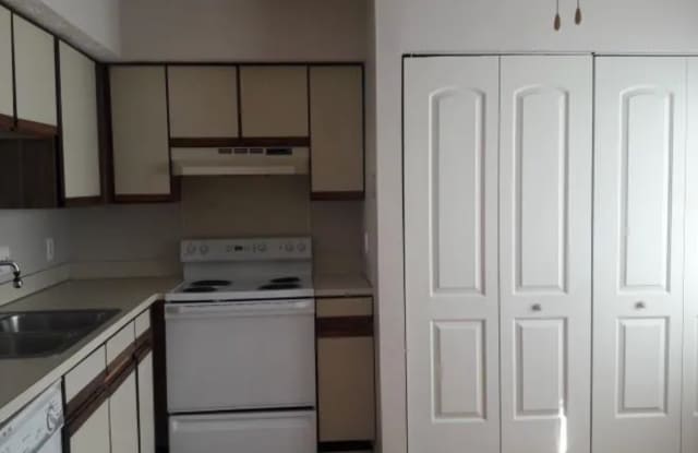 townhouse for rent in a great location Gallery 1