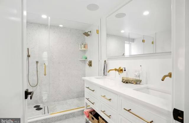 936 TASKER STREET photos photos