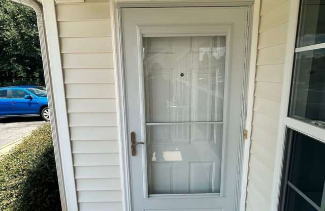 2-Bedroom Townhome in Olde Towne Community ***RENT SPECIAL: 1/2 OFF FIRST MONTH'S RENT*** Gallery 3