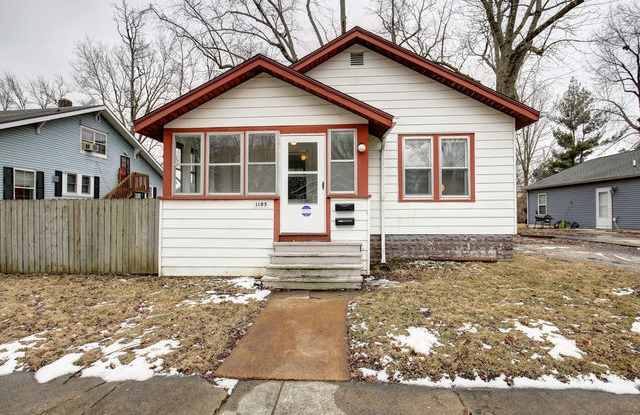 1105 West Hill Street photos photos
