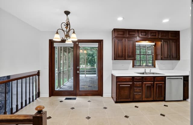 447 Cove Drive Northeast Gallery 3