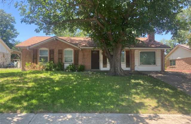 501 Starling Drive - 501 Starling Drive, Mesquite, TX 75149