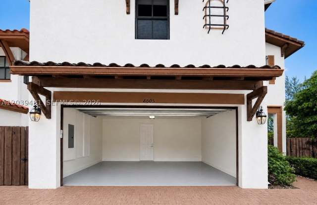 8605 NW 102nd Ct Gallery 3