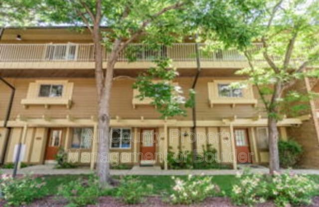3423 Madison Avenue photos photos