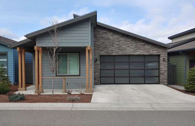 Beautiful Low Maintenance Home in Gated Community photos photos