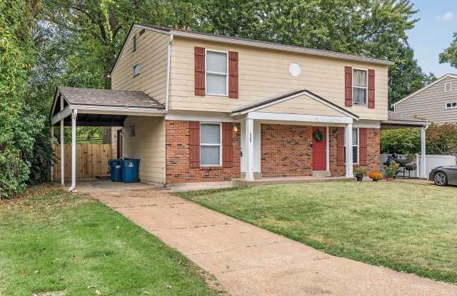 Newly Updated 3-Bedroom Duplex with Fresh Paint and Flooring! photos photos