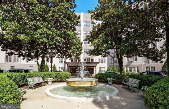 2737 DEVONSHIRE PLACE NW - 2737 Devonshire Place Northwest, Washington, DC 20008