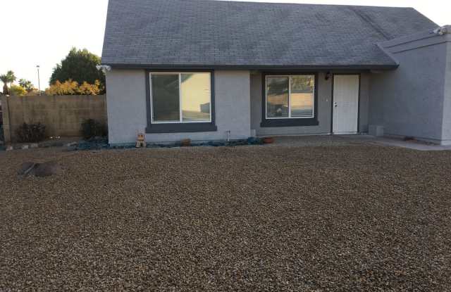 19051 N 45th Dr Gallery 4