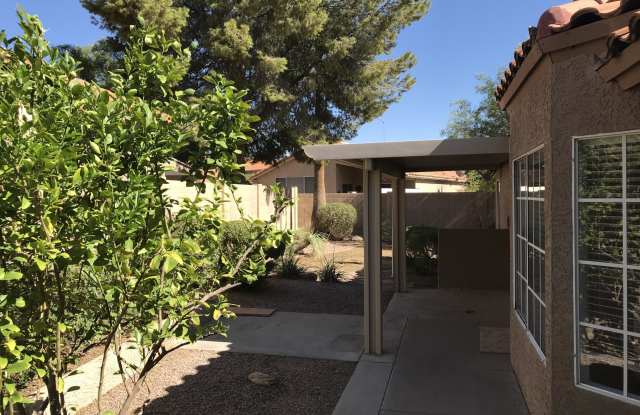 5517 E FAIRFIELD Street Gallery 2