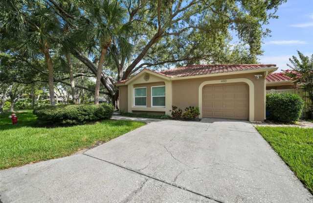 490 ST TROPEZ CIRCLE NE photos photos