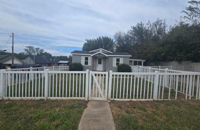 1 Bedroom 1 Bath Home in Shawnee! photos photos