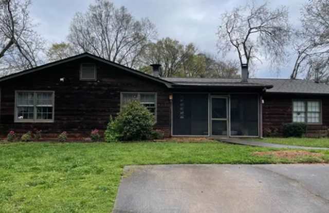 2 Bedroom Duplex in Boulevard! Gallery 3