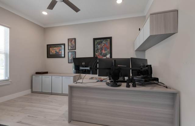 25962 HIGH HAMPTON Circle Gallery 3